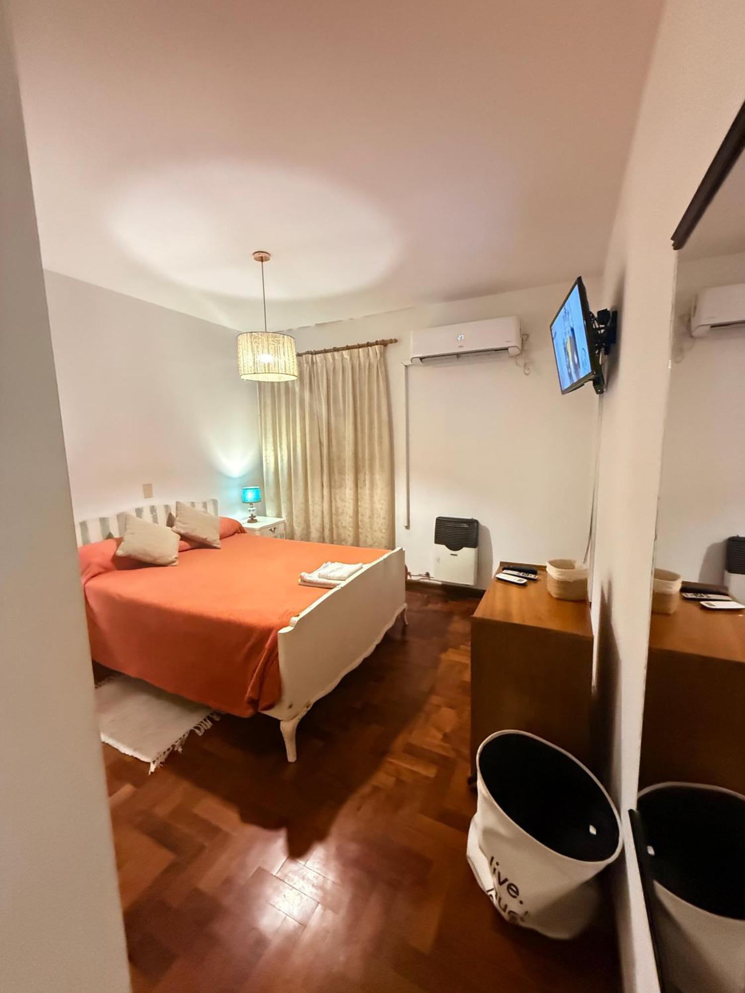 Departamento Centrico Mendoza Apartment Luaran gambar